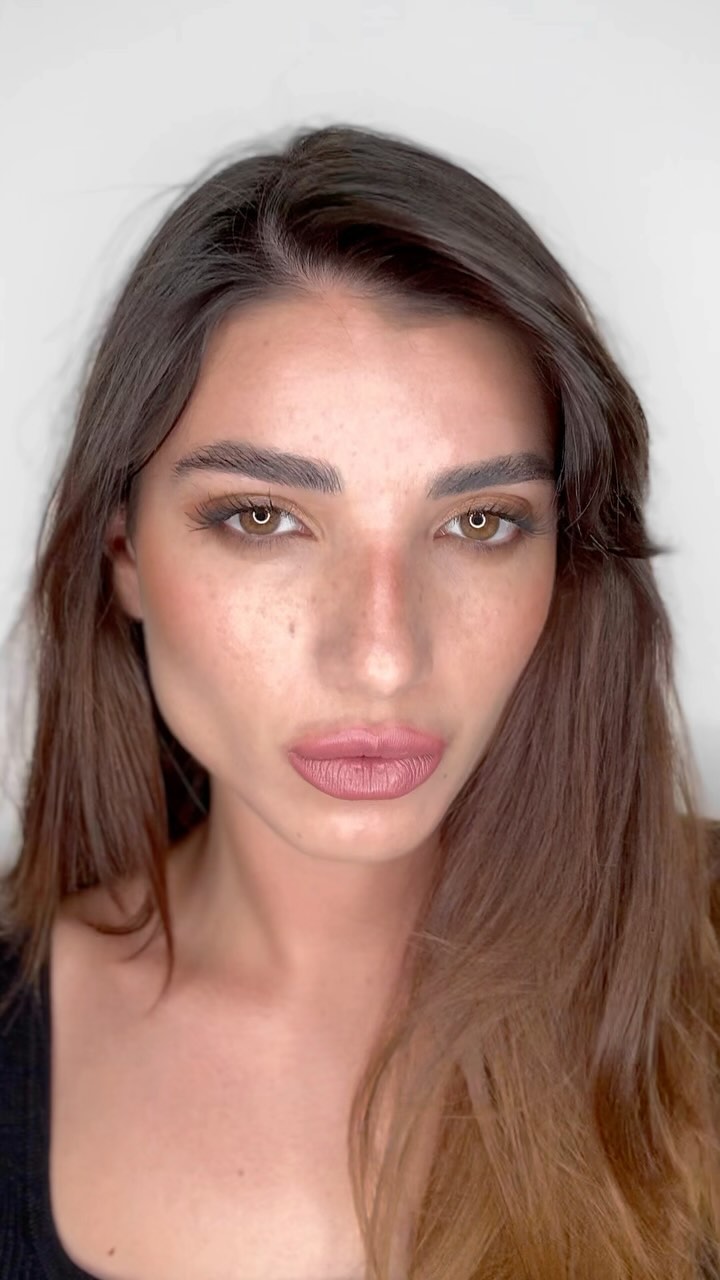 Rebecca Staffelli