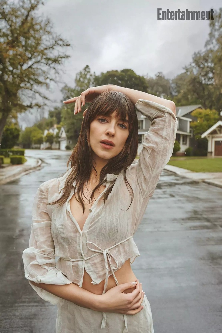 Daisy Edgar-Jones