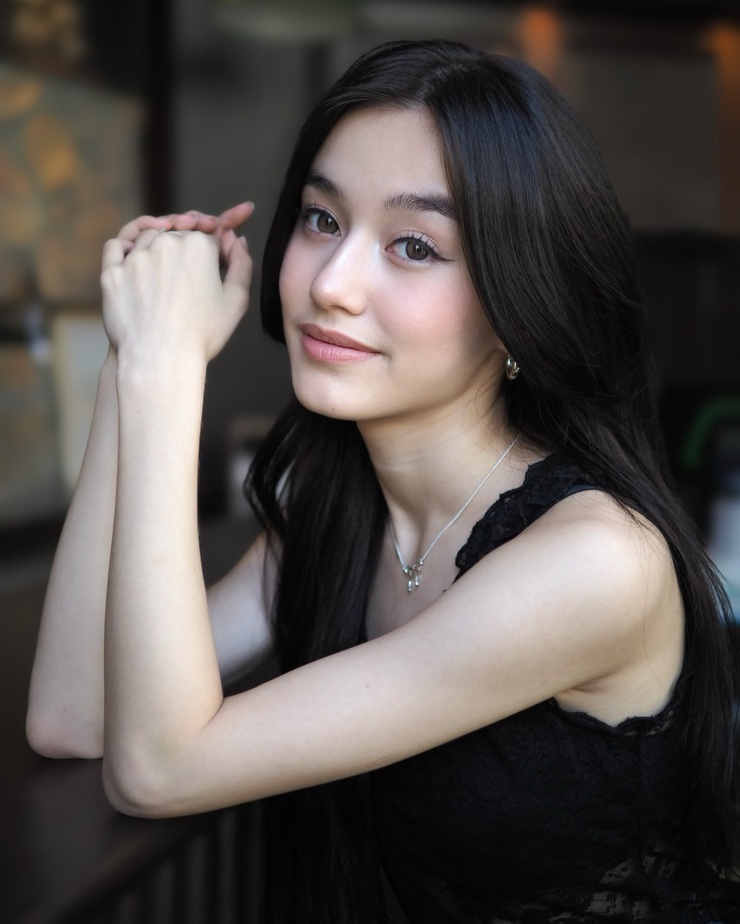 Moly Groves