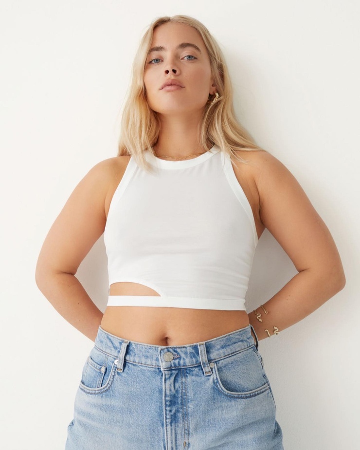 FLEUR VAN DER HOEVEN