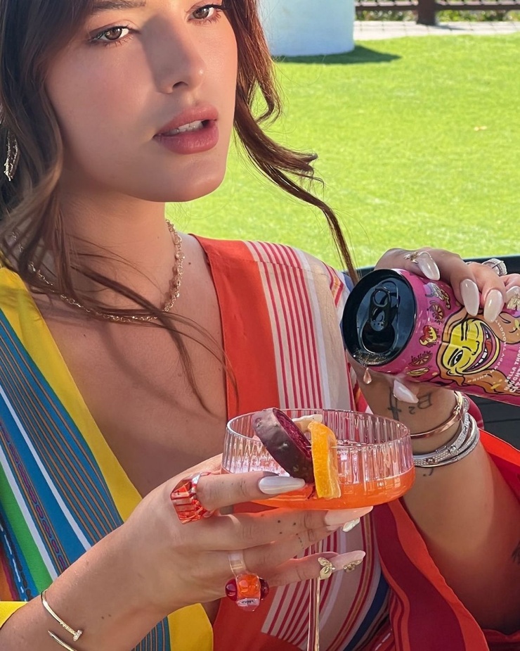 Bella Thorne Bella Thorne