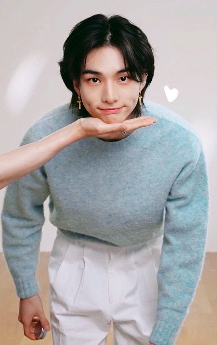Hyun-Jin Hwang