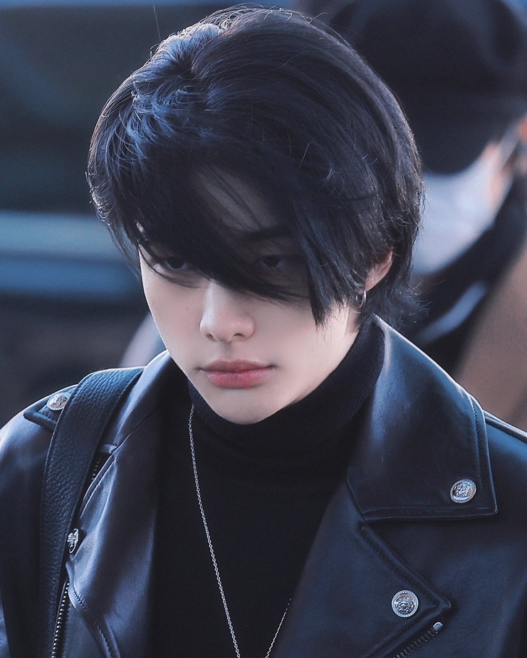 Hyun-Jin Hwang