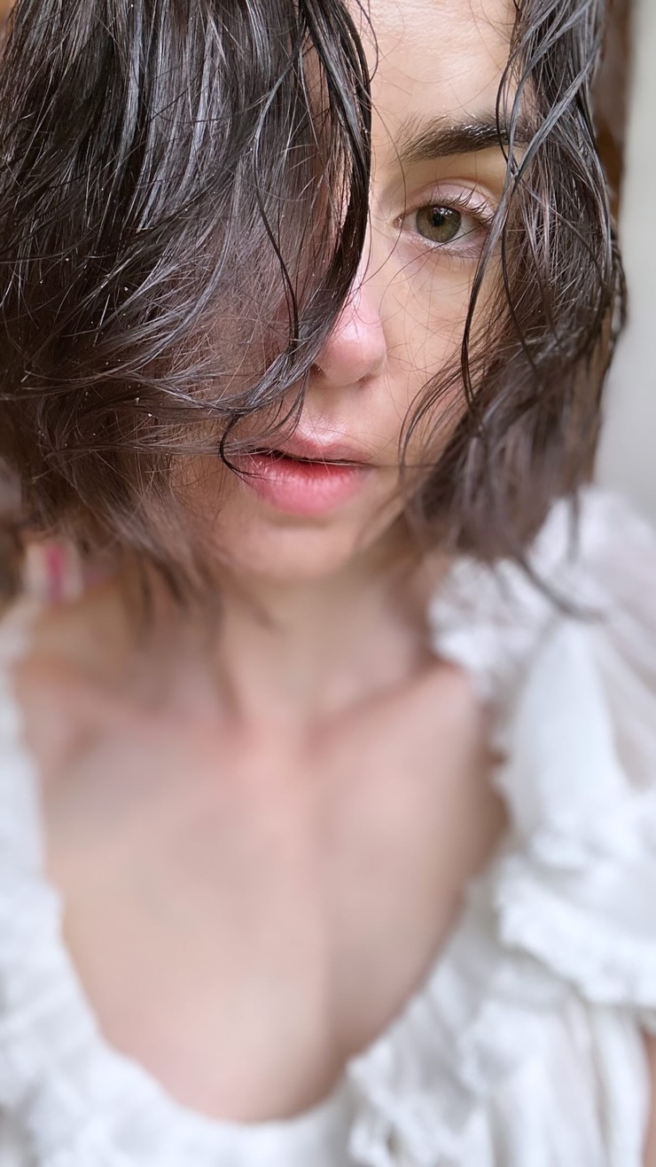 Lily Collins