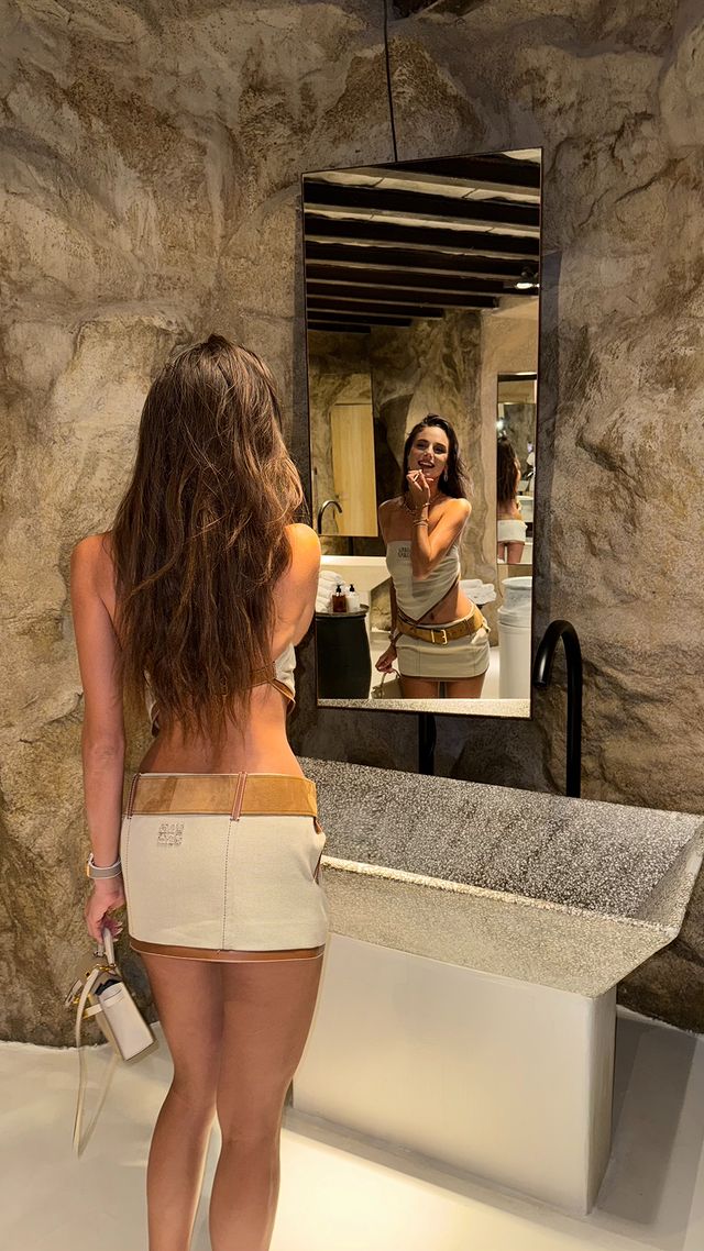 Carina Zavline Carina Zavline