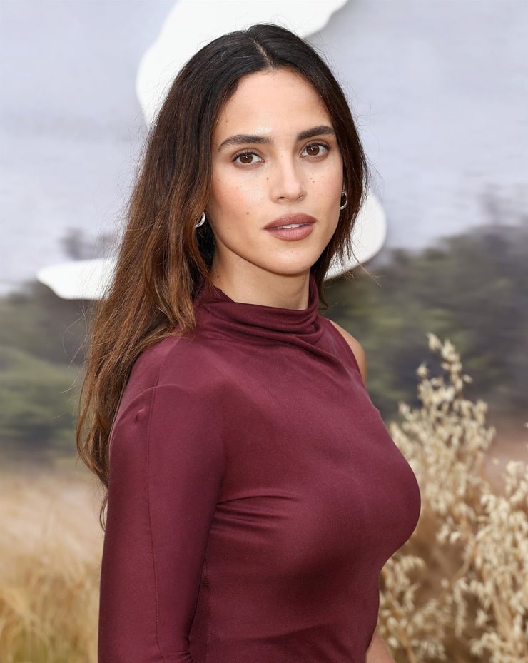 Adria Arjona