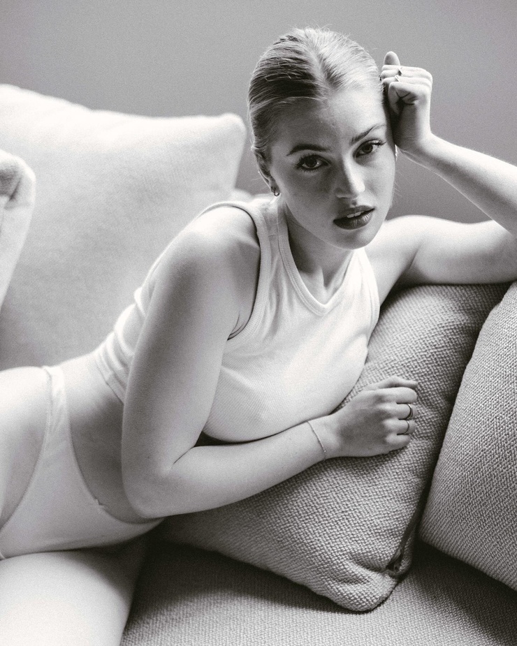 Annie Kate Knowles