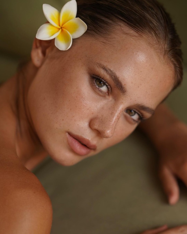 Julia Melnychuk