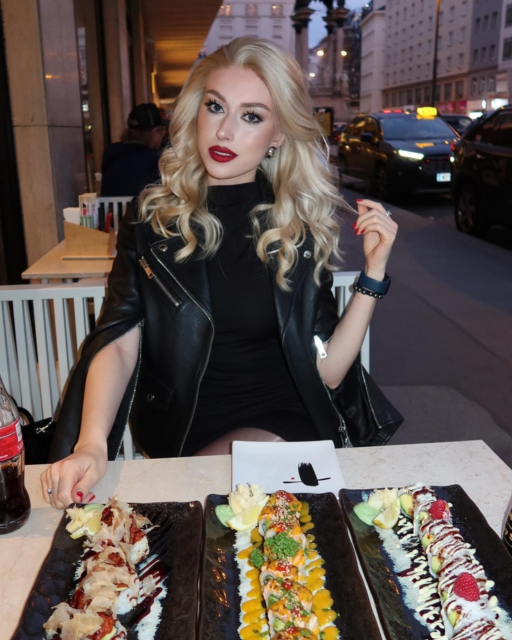 Alexandra Frenkel