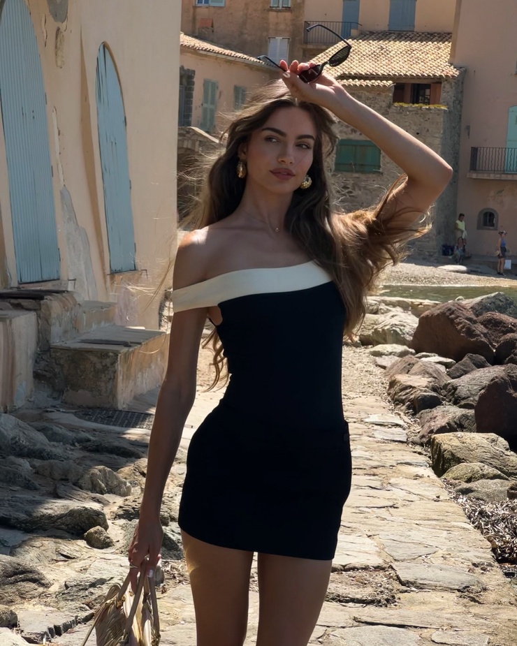MARA LAFONTAN
