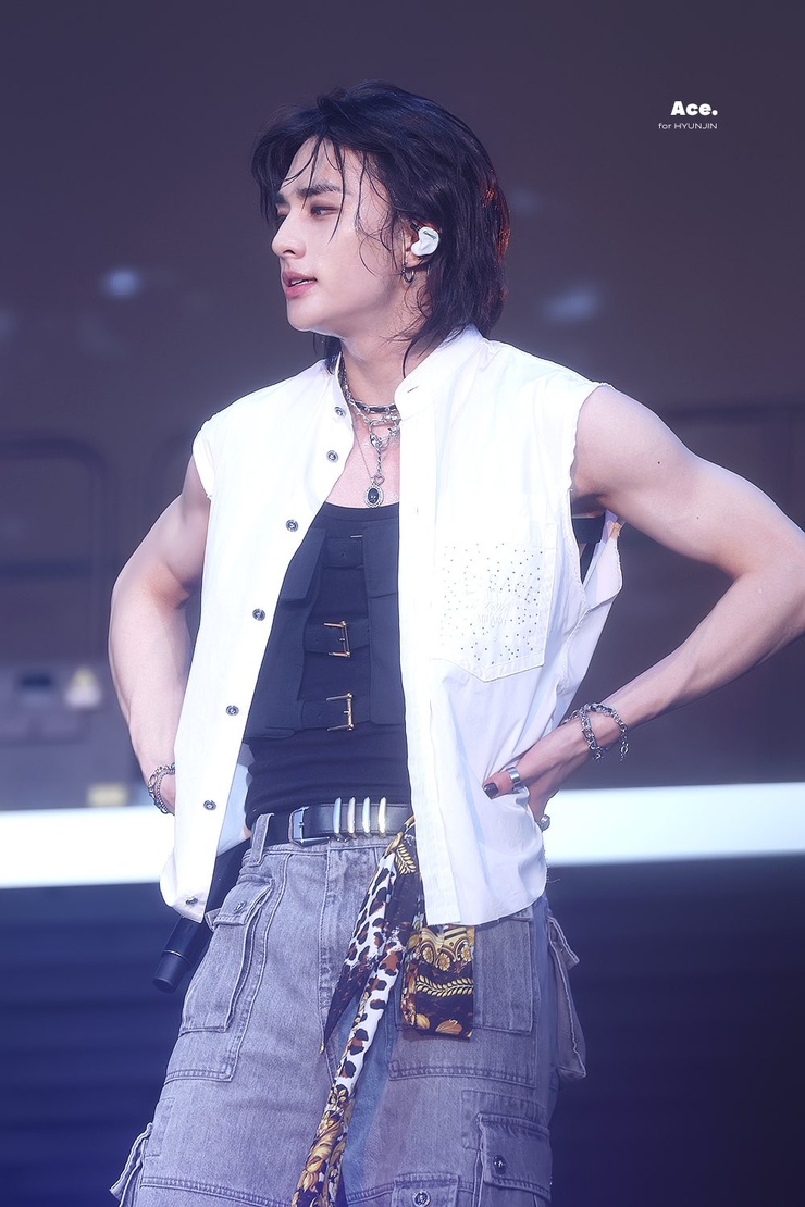 Hyun-Jin Hwang