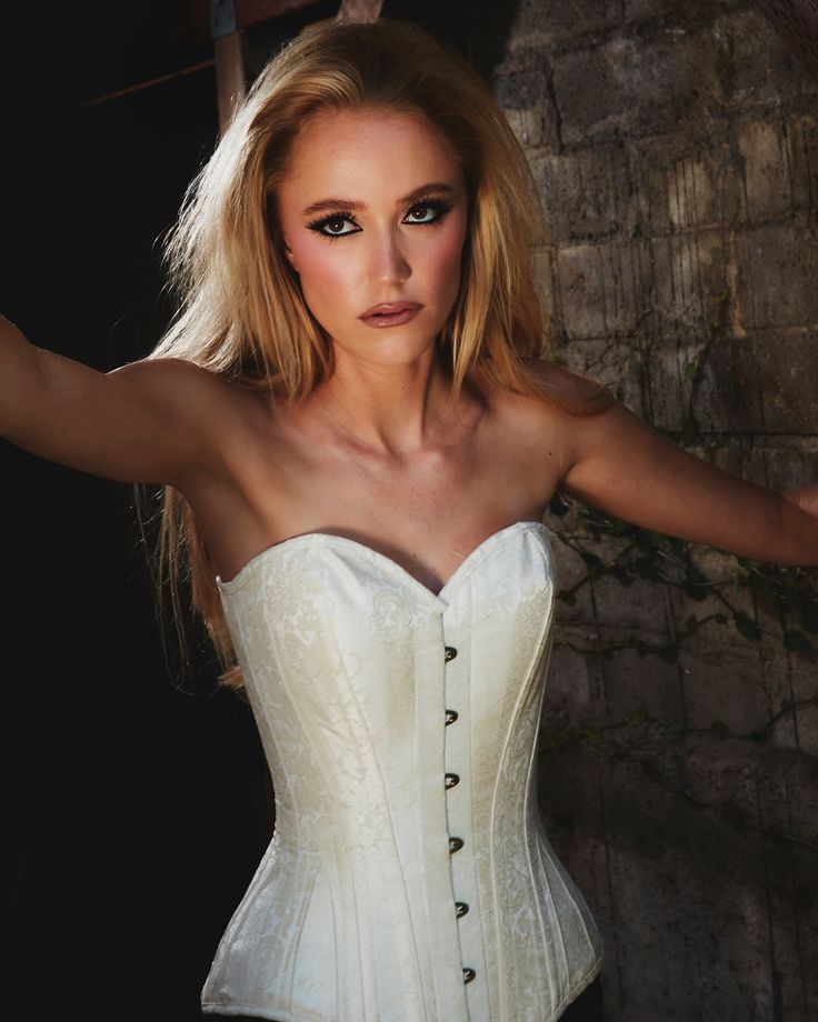 Maika Monroe
