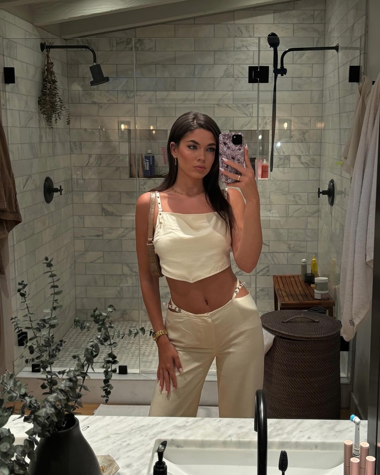 Aarika Wolf Aarika Wolf