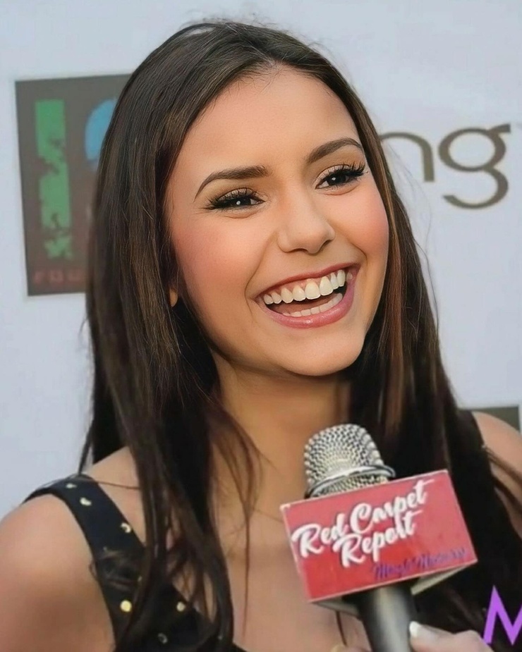 Nina Dobrev Nina Dobrev