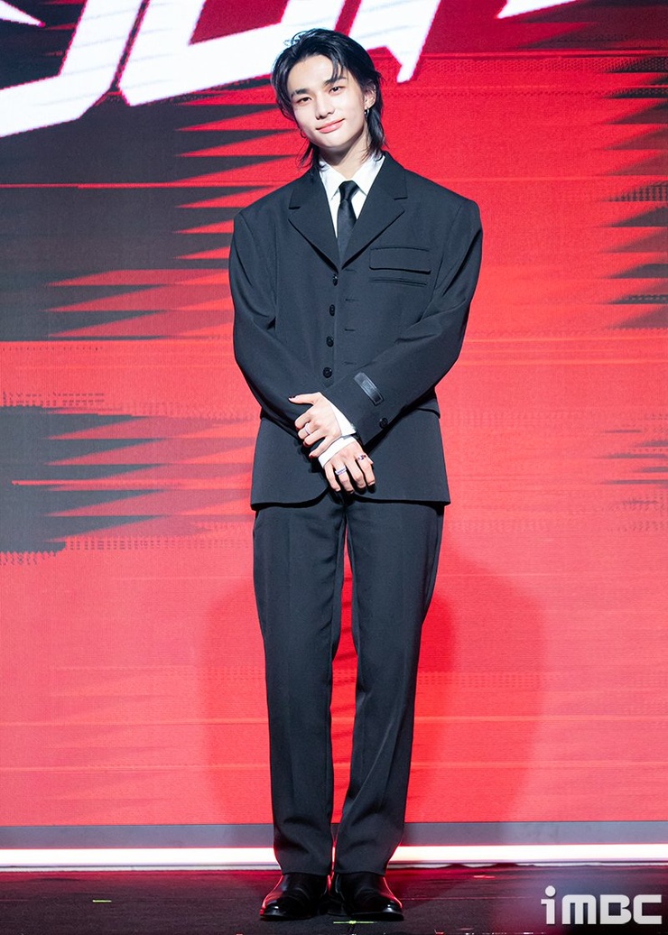 Hyun-Jin Hwang