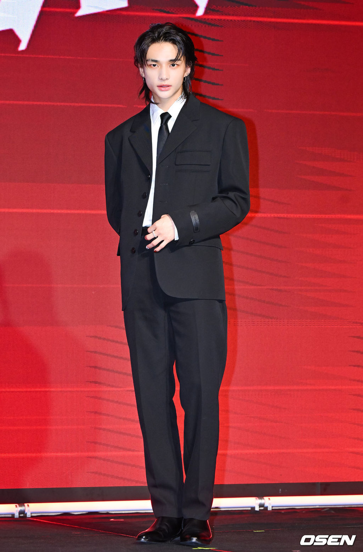 Hyun-Jin Hwang