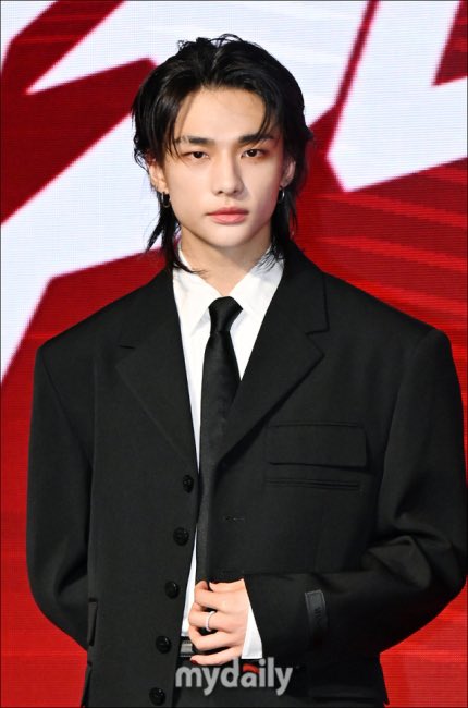Hyun-Jin Hwang