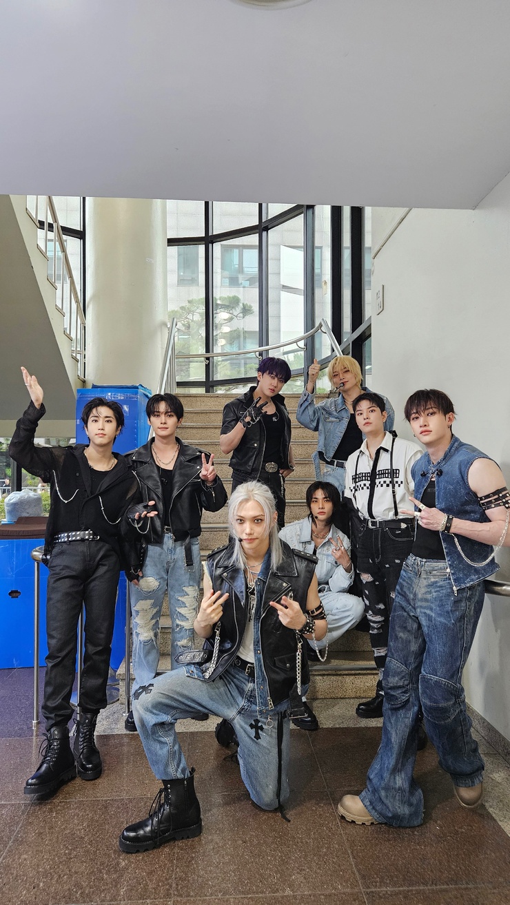 Stray Kids