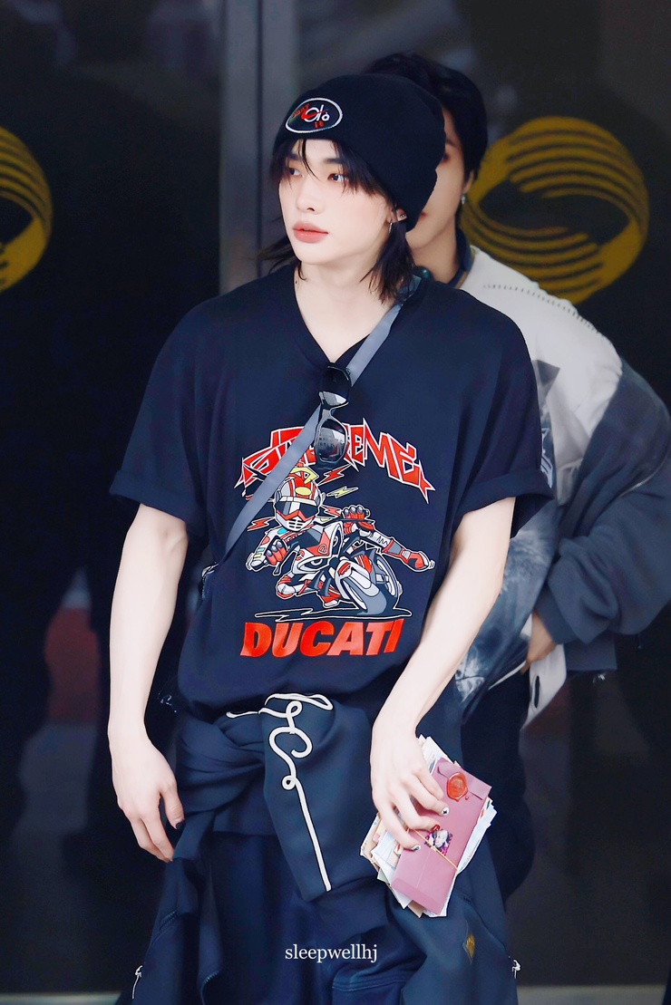 Hyun-Jin Hwang