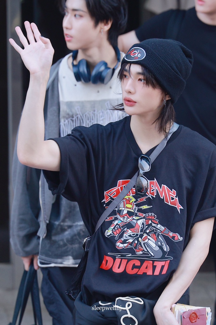 Hyun-Jin Hwang