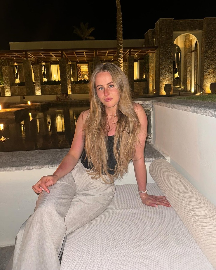 Hannah Hampton