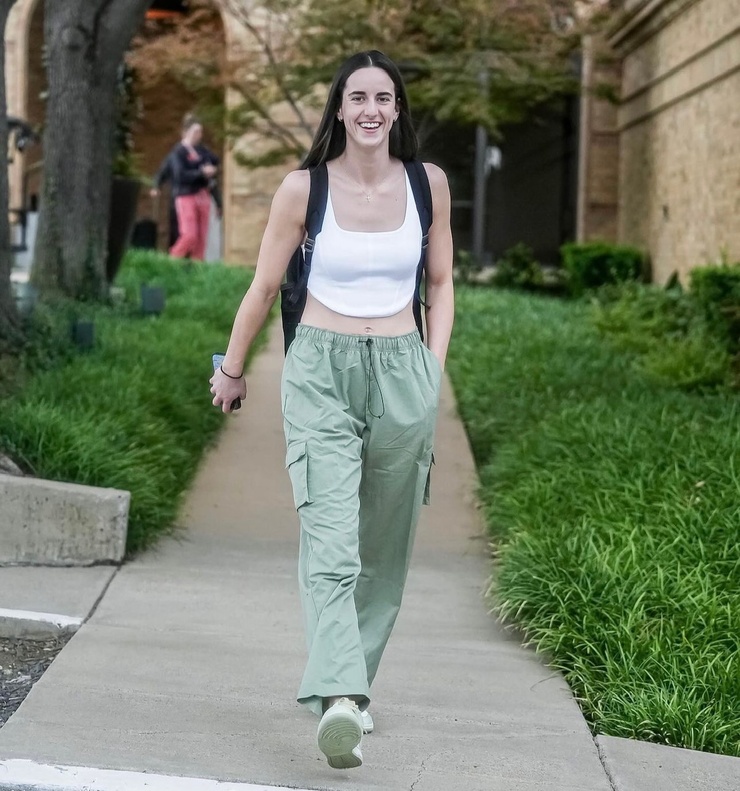 Caitlin Clark (ii)