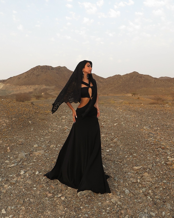 Iffat Marashi
