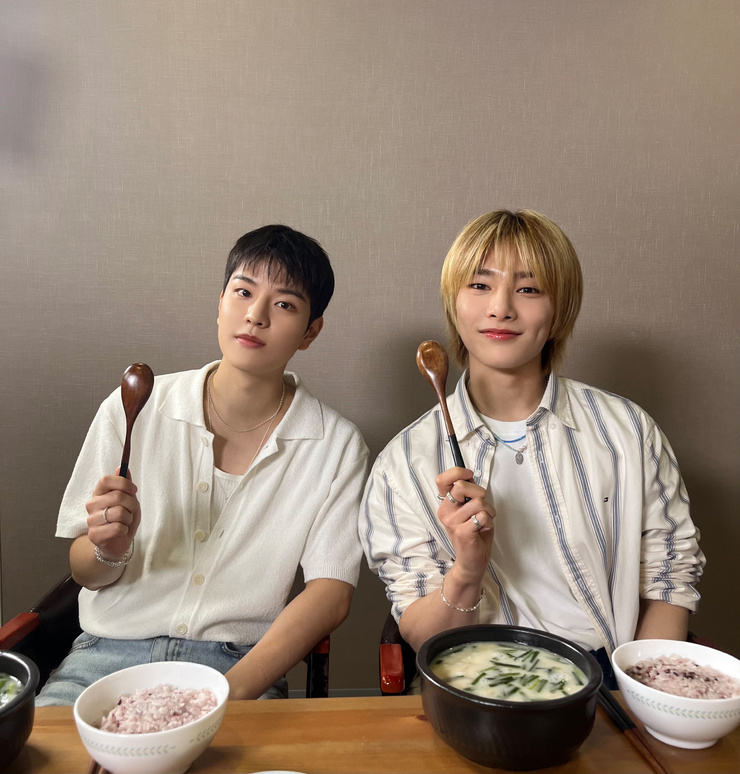 Stray Kids