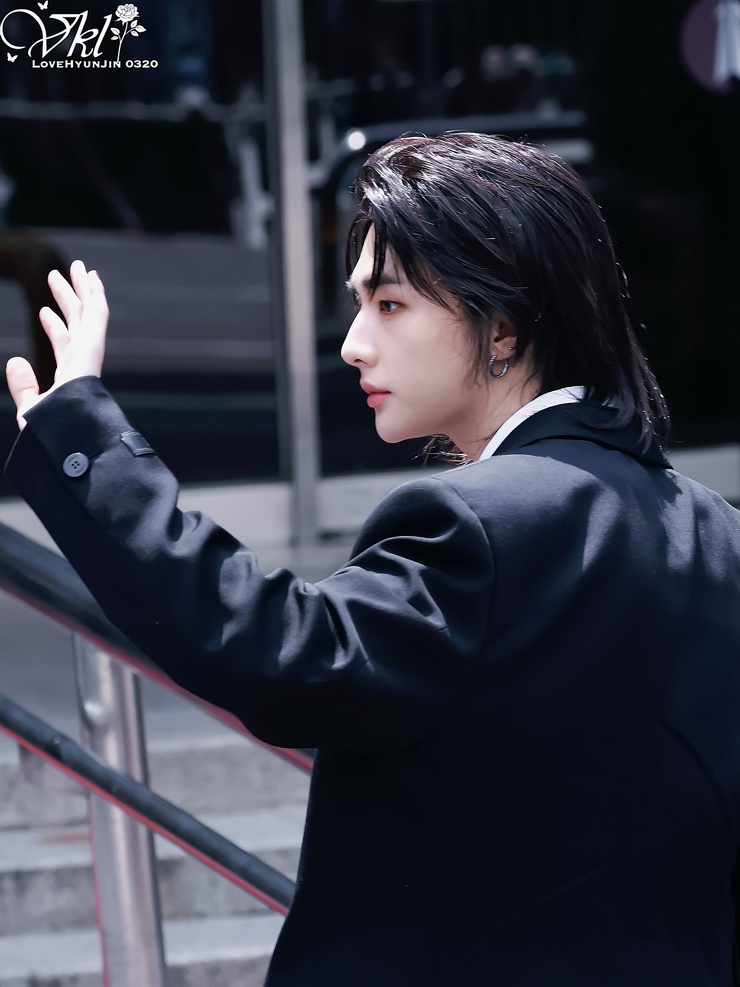 Hyun-Jin Hwang