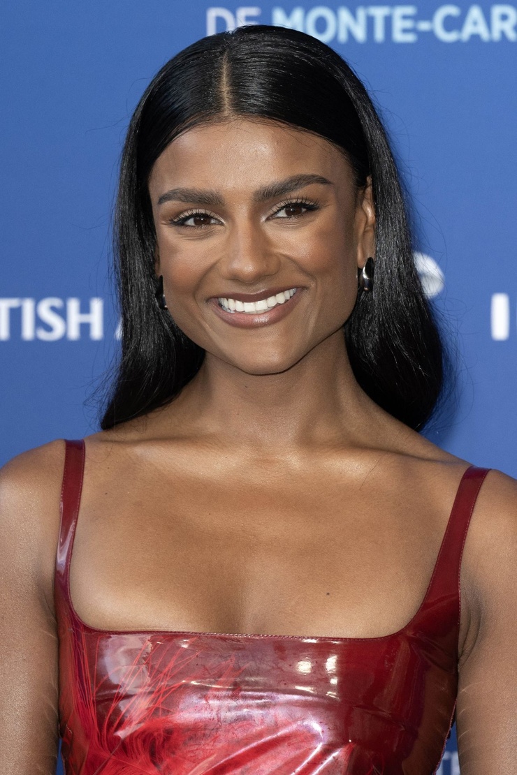Simone Ashley Simone Ashley