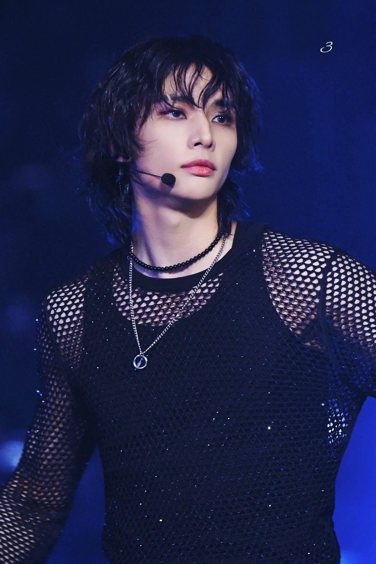 Hyun-Jin Hwang