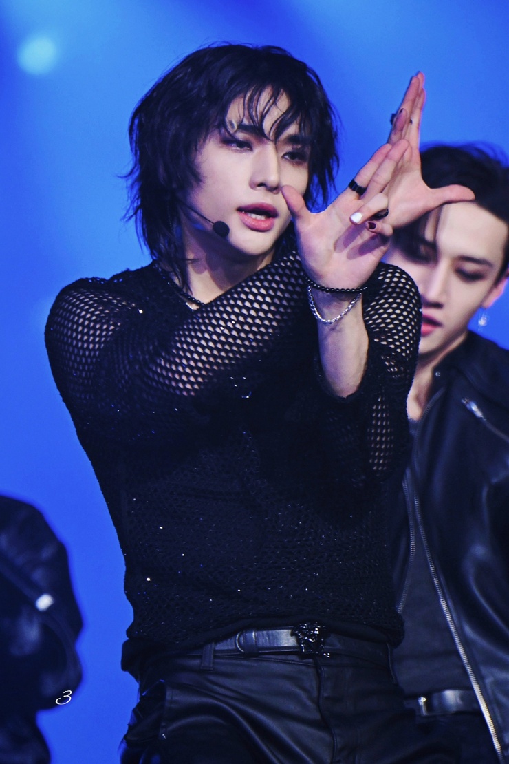 Hyun-Jin Hwang