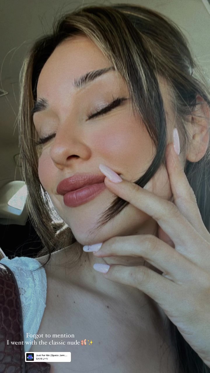 Yvette Monreal