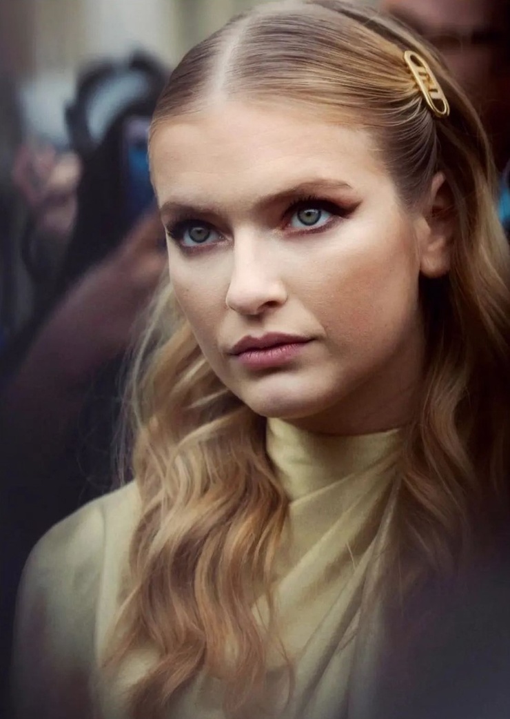 Camille Razat