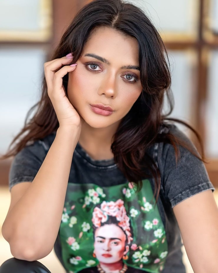 Ruhi Singh