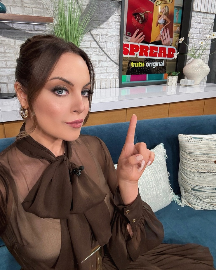 Elizabeth Gillies Elizabeth Gillies