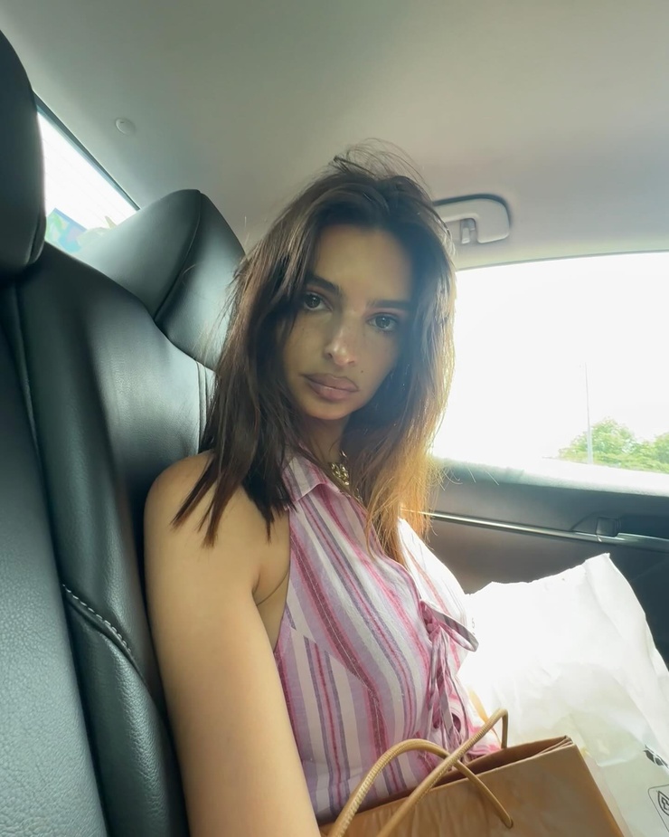 Emily Ratajkowski Emily Ratajkowski