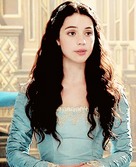 Mary Stuart (Adelaide Kane)