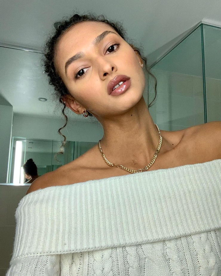 Angelica Alves Angelica Alves