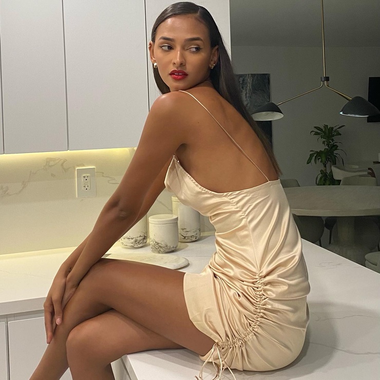 Angelica Alves Angelica Alves