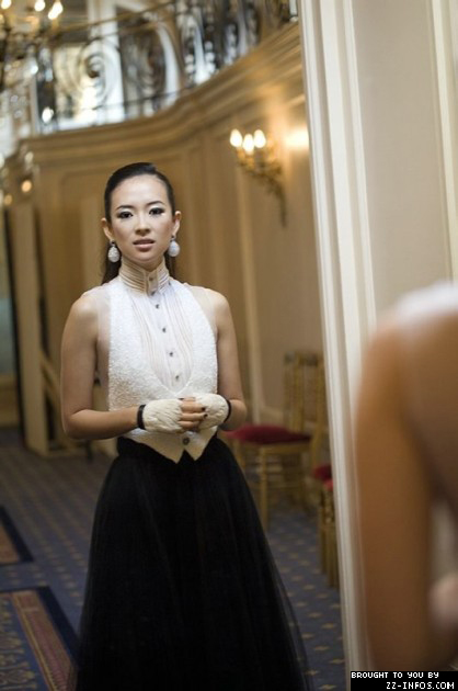 Ziyi Zhang