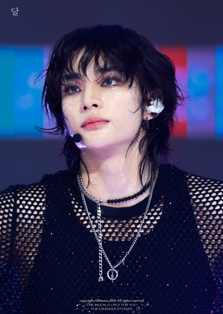 Hyun-Jin Hwang