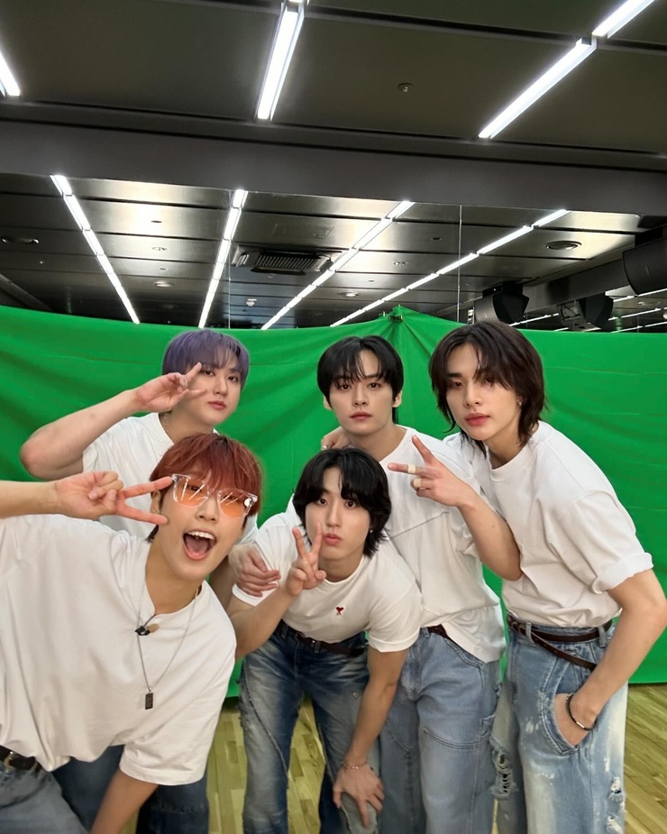 Stray Kids