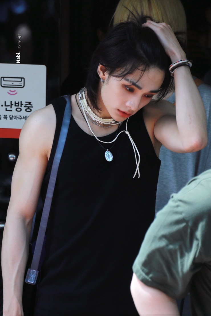 Hyun-Jin Hwang