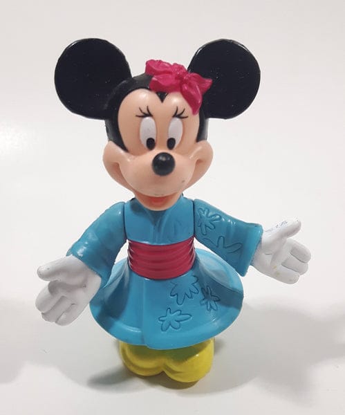 Epcot World Showcase: Minnie Mouse in Japan