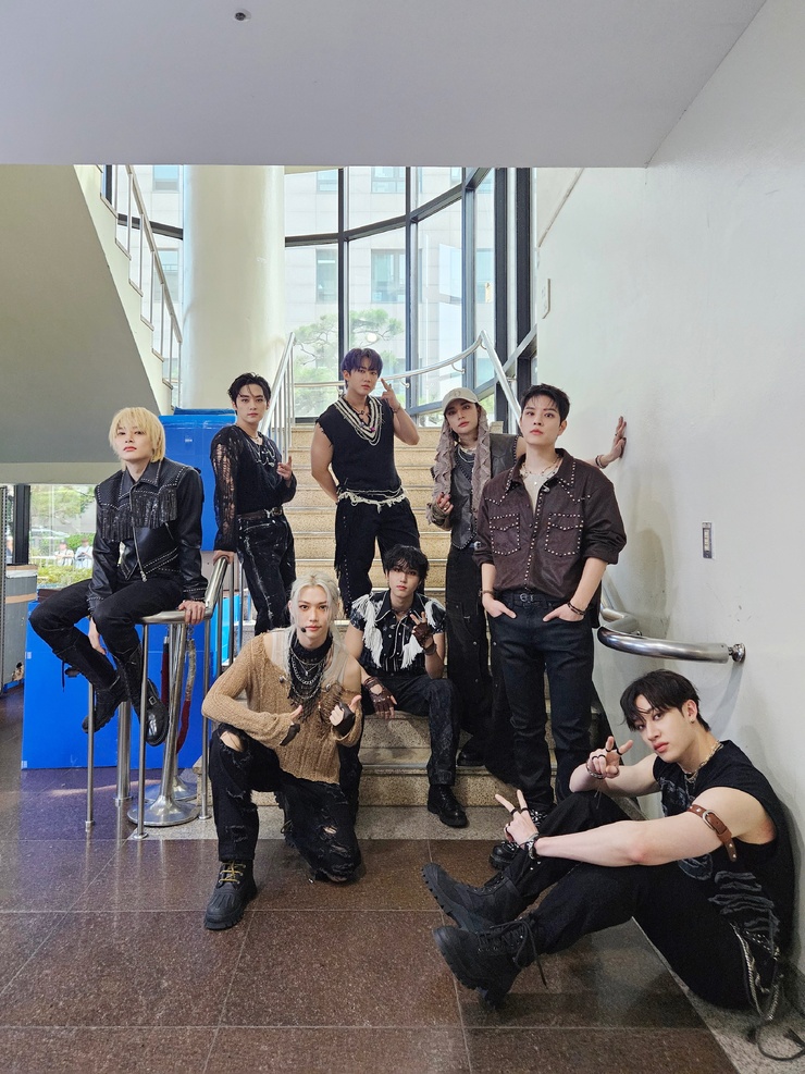 Stray Kids