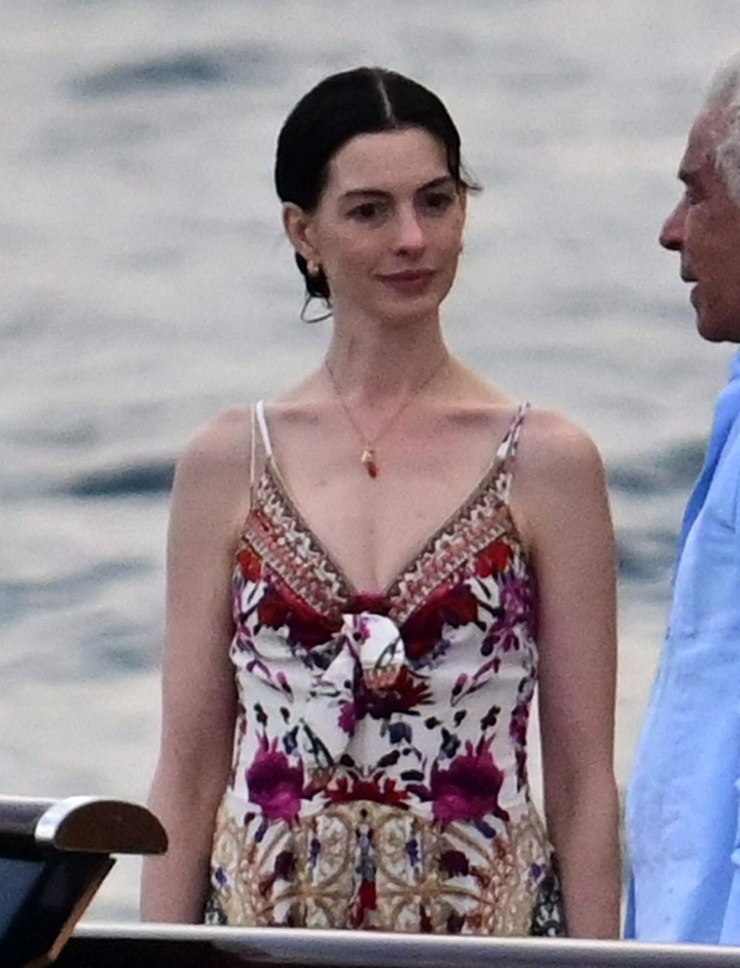 Anne Hathaway