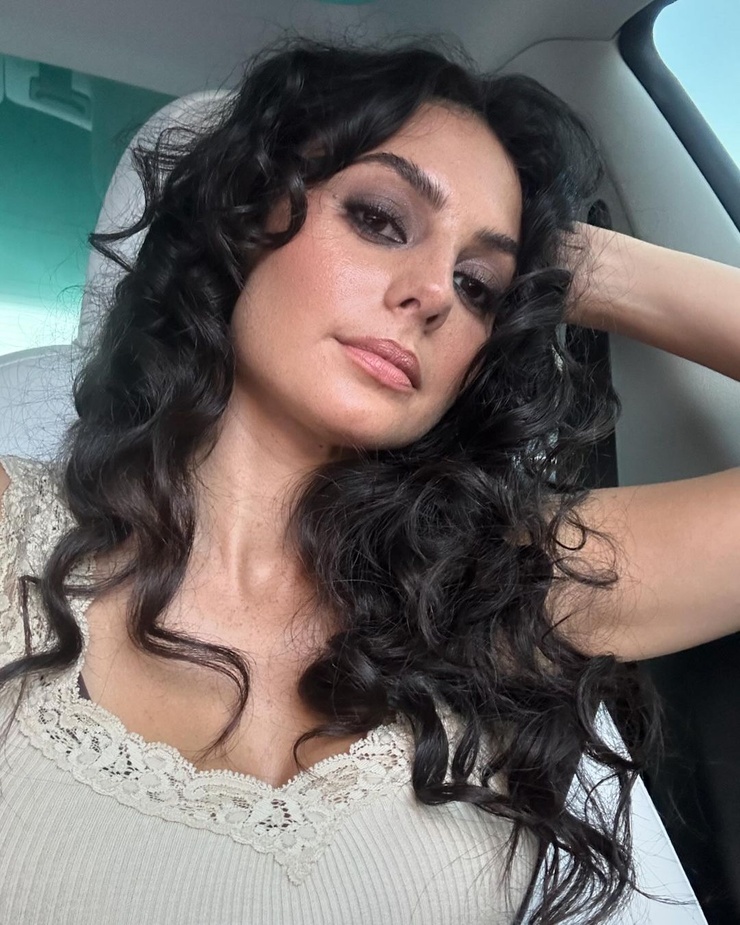 Pardis Saremi
