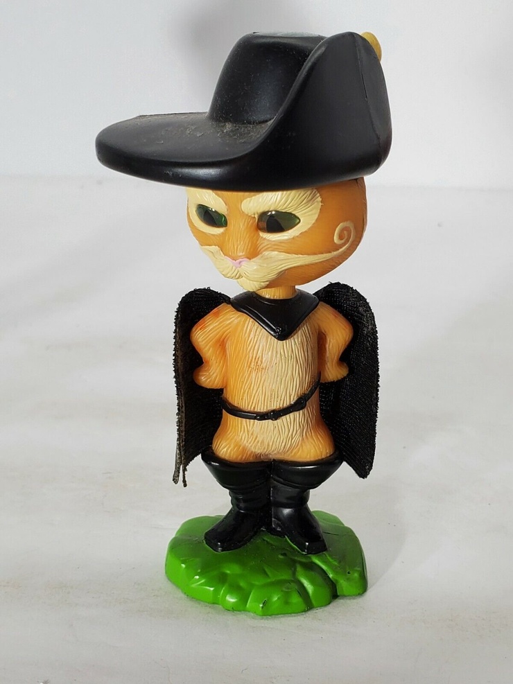 Burger King Puss in Boots Bobblehead From Shrek 2
