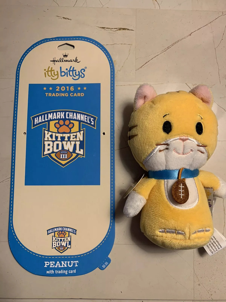 Peanut the Cat Hallmark Itty Bittys 2016 Kitten Bowl Mini Plush Toy